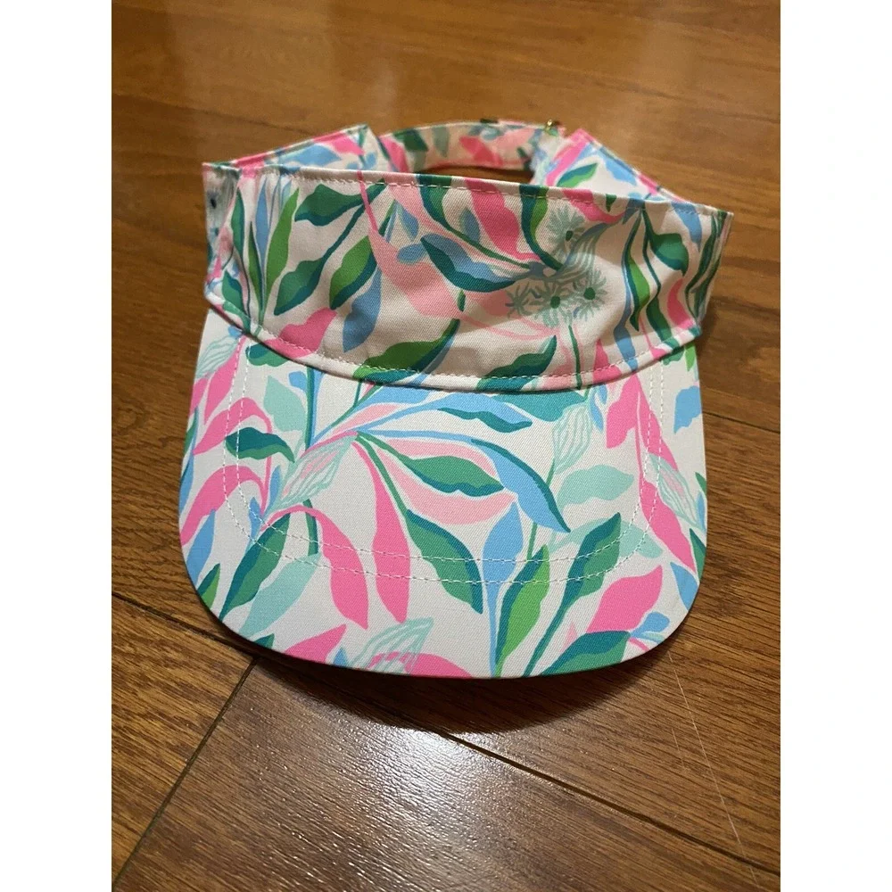 Gorgeous Lilly Pulitzer Holding Court/It's A Match White Floral Sun Visor Cap
